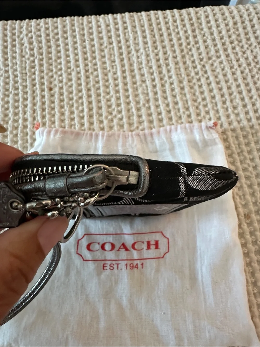 Y2K NWOT, never used.  Coach Poppy Signature Lurex Metallic Wristlet.